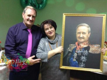 Огромное спасибо всей вашей команде за портрет на холсте!